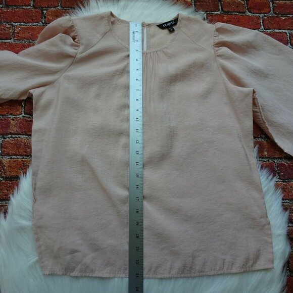 💰3/$2 EXPRESS Pink Blouse Top Puffed Balloon Sleeve Shirred Button Cuff Chic XS - Picture 12 of 13